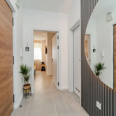 Kolovare Luxury * Ζαντάρ