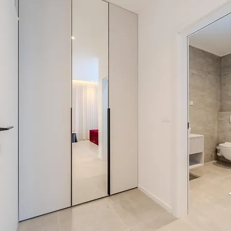 Διαμέρισμα Kolovare Luxury *
