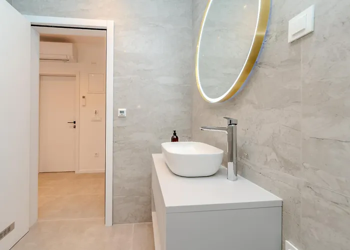 公寓 Kolovare Luxury *